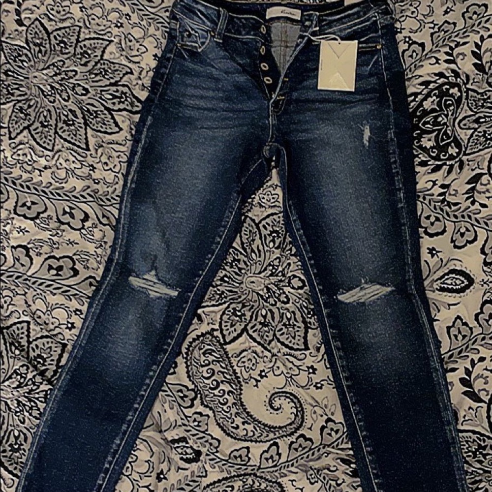 Kancan high rise ankle skinny 4 button up